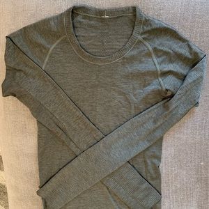 LULULEMONN RUN SWIFTLY TECH TOP